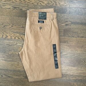 Banana Republic Aiden Stretch Chinos Flat-Front Cotton Blend slim fit